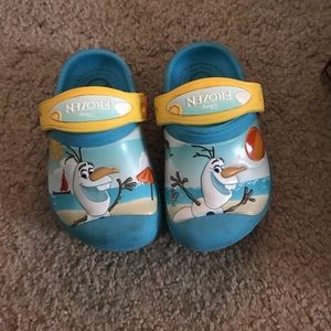 Infant/toddler crocs size 4/5